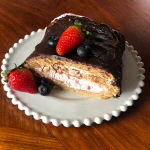 Brazo vegano de fresa con chocolate (10-12 porciones)
